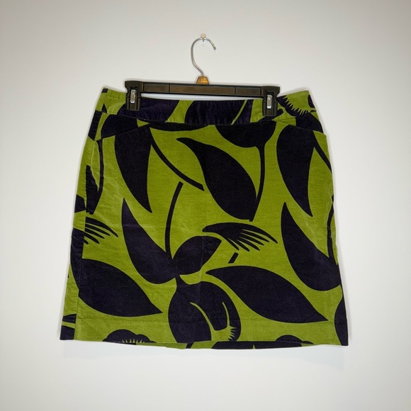 BODEN Velvet Tulip Mini Skirt in Green and Black - Picture 1 of 8